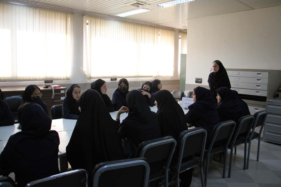 گزارش تصویری بازدید دبیرستان دخترانه متوسطه امیدهای فردا
