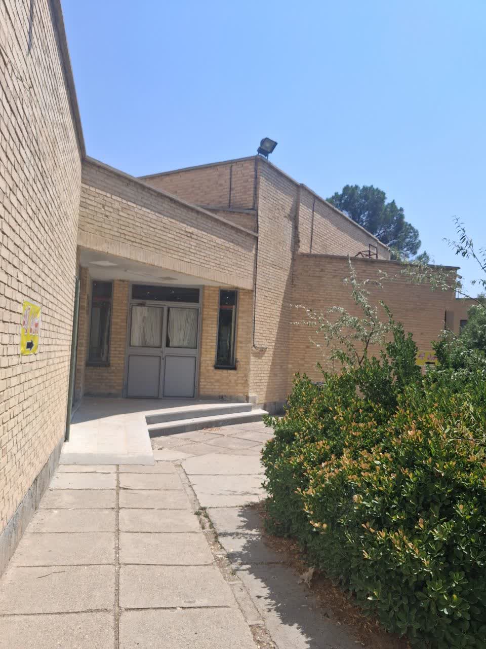 رستوران ایرانی.
